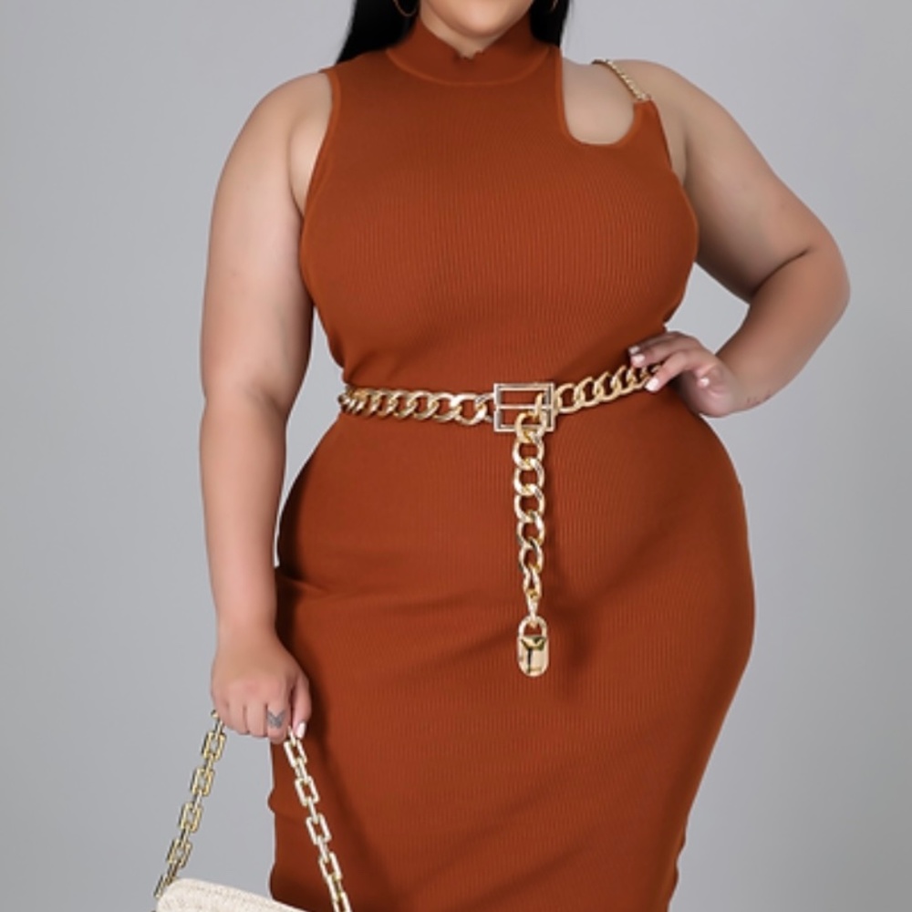 Darcy Cutout Dress- Plus